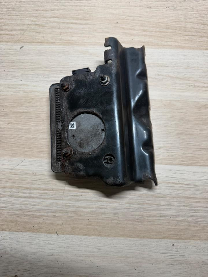 Mercedes Actros MP4 Radarsensor A0004461649 - Sensor for Truck: picture 4 Mercedes Actros MP4 Radarsensor A0004461649 - Sensor for Truck: picture 4
