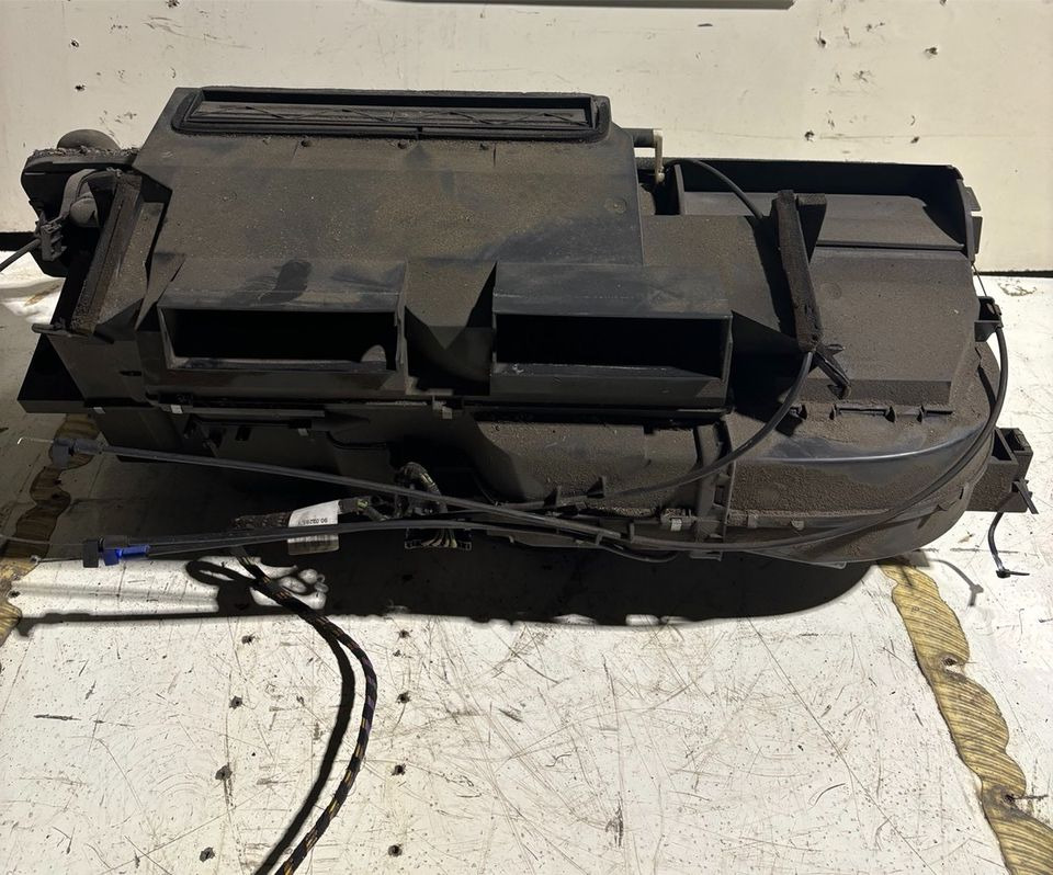Mercedes Atego 1 Heizungskasten/Klimakasten A9738300161 - Heating/ Ventilation for Truck: picture 2 Mercedes Atego 1 Heizungskasten/Klimakasten A9738300161 - Heating/ Ventilation for Truck: picture 2