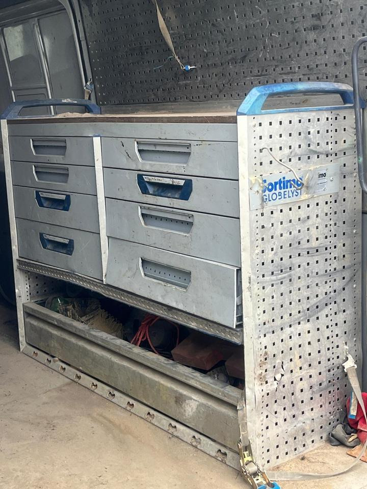 Mercedes-Benz Sprinter 313 CDI Sortimo Fahrzeugeinrichtung - Garage equipment: picture 4 Mercedes-Benz Sprinter 313 CDI Sortimo Fahrzeugeinrichtung - Garage equipment: picture 4