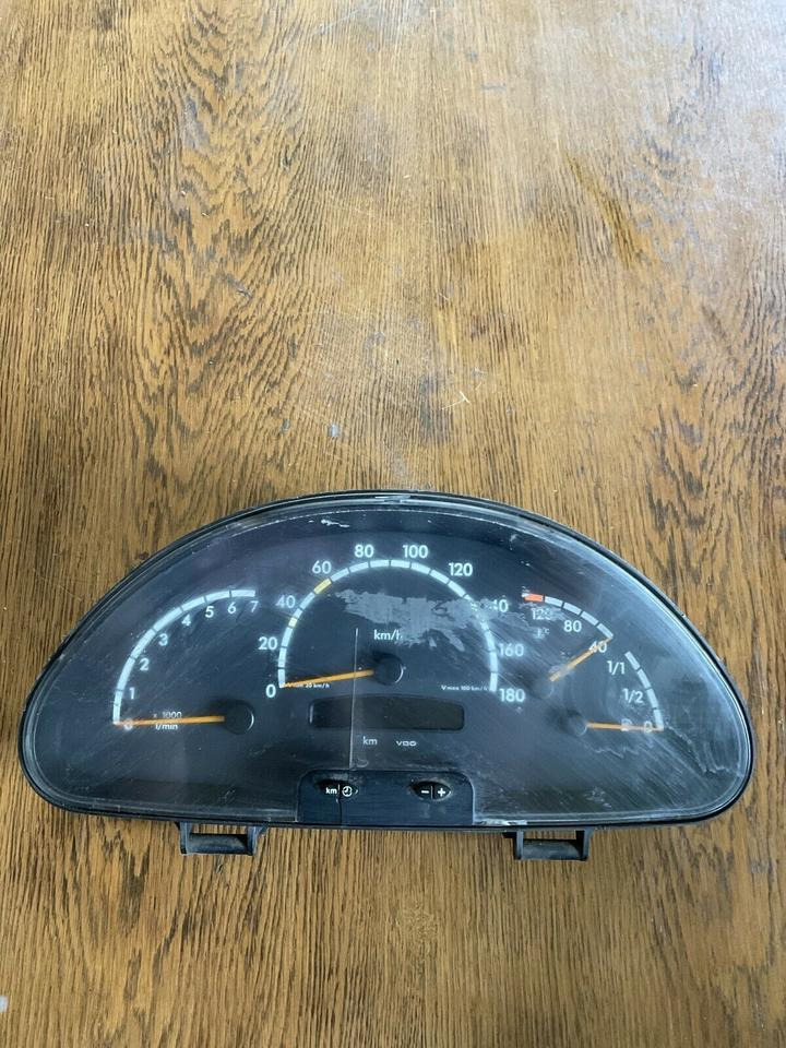 Mercedes Sprinter Kombiinstrument Tacho A0004468321 - Tachograph for Truck: picture 1 Mercedes Sprinter Kombiinstrument Tacho A0004468321 - Tachograph for Truck: picture 1