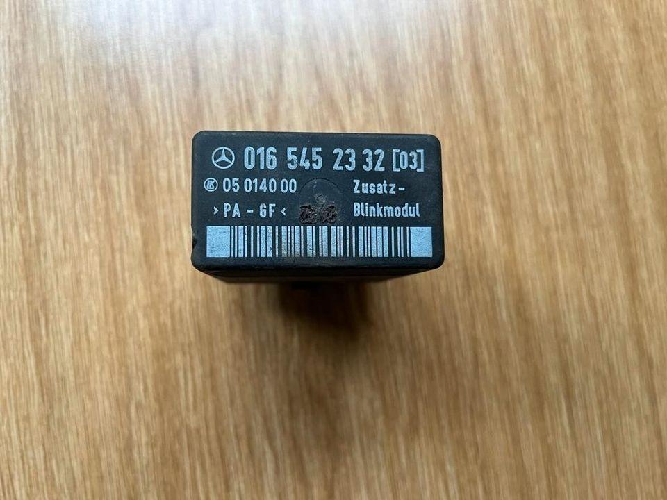 Mercedes W638 Vito Steuergerät Blinkermodul Relais 0165452332 - ECU for Truck: picture 1 Mercedes W638 Vito Steuergerät Blinkermodul Relais 0165452332 - ECU for Truck: picture 1