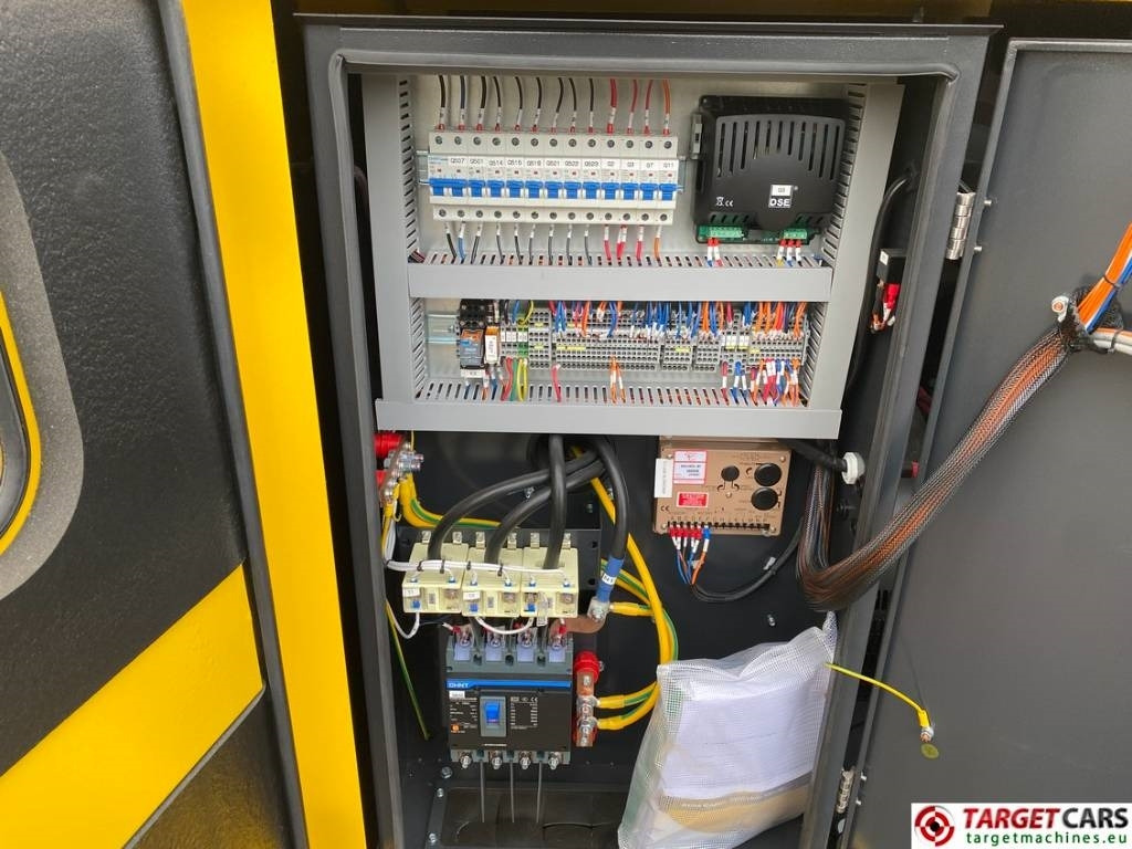 Generator set Atlas Copco QES100 Diesel 100KVA Generator 400/230V Unused: picture 17