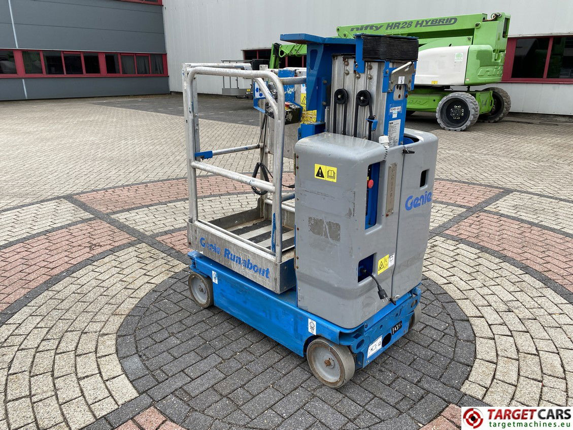GENIE GR-15 RUNABOUT GR15 AERIAL WORK PLATFORM VERTICAL MAST WORKLIFT 2016 652CM GRP-44891 453H CE - Vertical mast lift: picture 4 GENIE GR-15 RUNABOUT GR15 AERIAL WORK PLATFORM VERTICAL MAST WORKLIFT 2016 652CM GRP-44891 453H CE - Vertical mast lift: picture 4