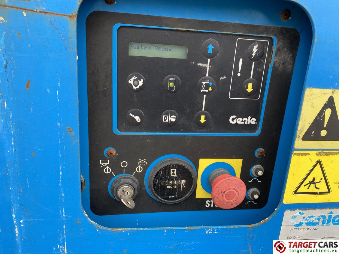 Scissor lift GENIE GS-4069RT LPG SCISSOR WORK LIFT GS4069 W/JACKLEGS 1412CM 11-11 1443HRS: picture 11