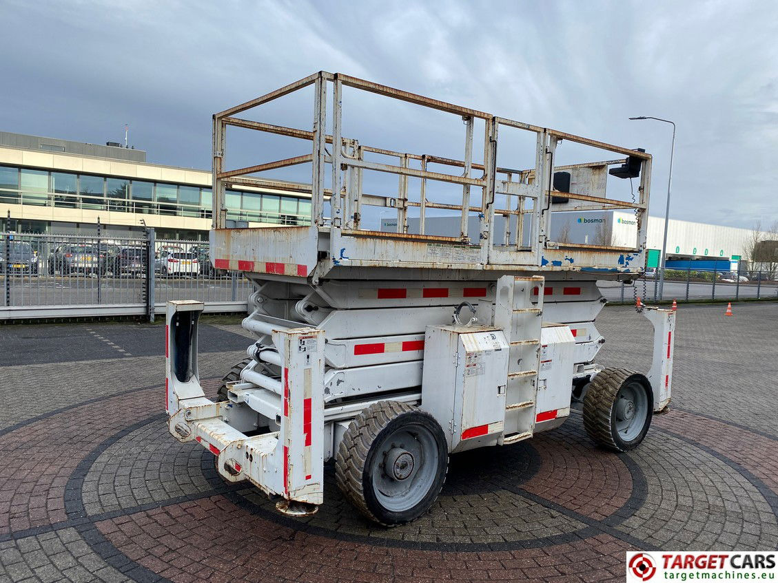 GENIE GS-4390 RT SCISSOR 4x4 GS4390 DIESEL WORK LIFT 1511CM GS9012-48299 01-12 3773H JACKLEGS NO-CE - Scissor lift: picture 3 GENIE GS-4390 RT SCISSOR 4x4 GS4390 DIESEL WORK LIFT 1511CM GS9012-48299 01-12 3773H JACKLEGS NO-CE - Scissor lift: picture 3