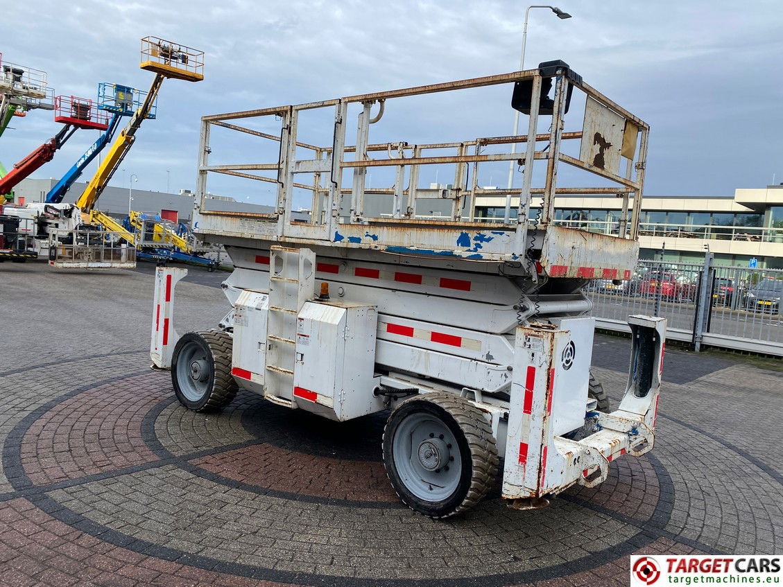 GENIE GS-4390 RT SCISSOR 4x4 GS4390 DIESEL WORK LIFT 1511CM GS9012-48299 01-12 3773H JACKLEGS NO-CE - Scissor lift: picture 2 GENIE GS-4390 RT SCISSOR 4x4 GS4390 DIESEL WORK LIFT 1511CM GS9012-48299 01-12 3773H JACKLEGS NO-CE - Scissor lift: picture 2