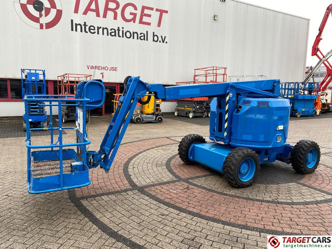 GENIE Z-34/22 4x4 Z34/22 DIESEL 4x4 BOOM WORK LIFT 1240CM 02-2015 3048HRS - Articulated boom: picture 1 GENIE Z-34/22 4x4 Z34/22 DIESEL 4x4 BOOM WORK LIFT 1240CM 02-2015 3048HRS - Articulated boom: picture 1