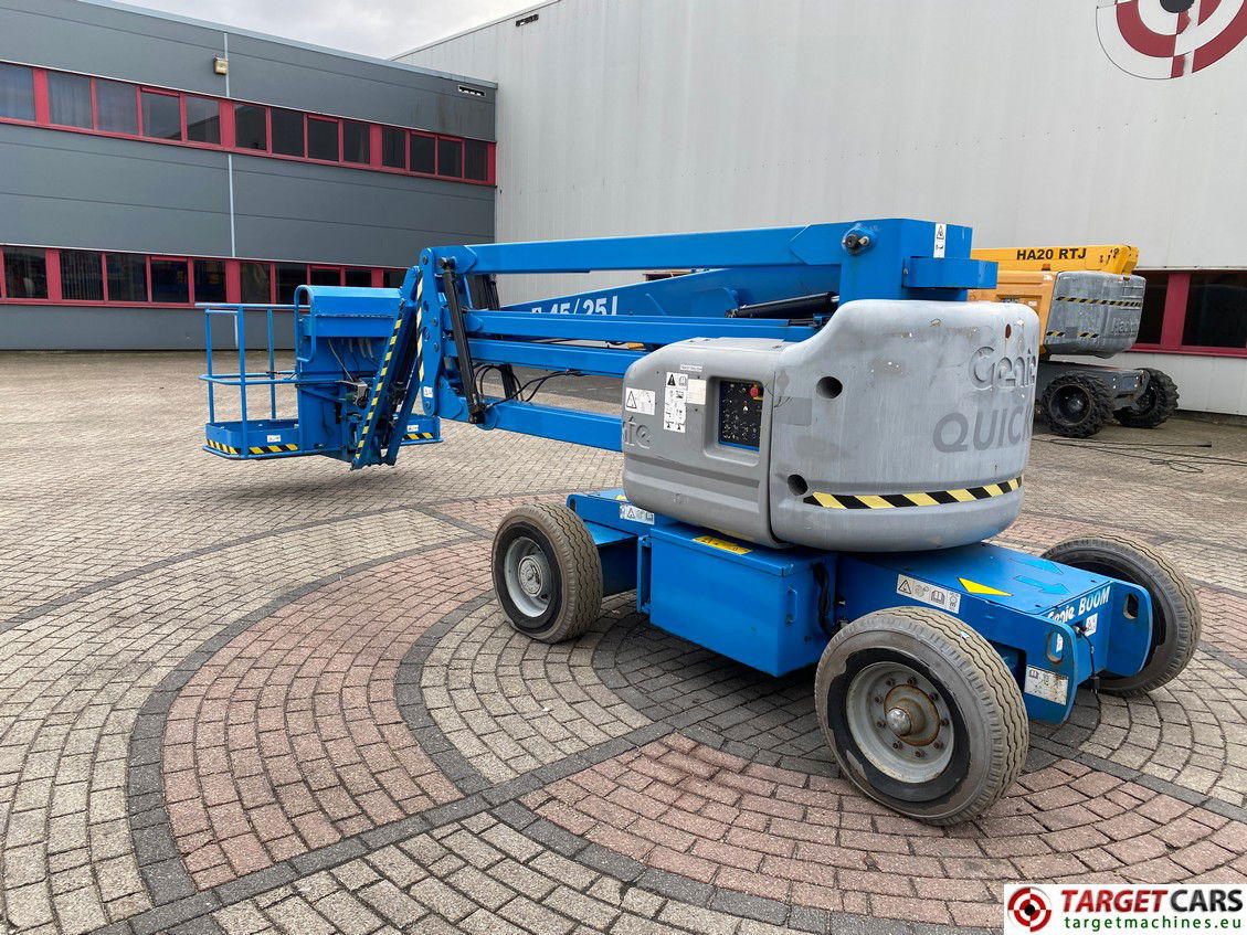 GENIE Z-45/25J ARTICULATED Z45/25 HYBRID BOOM WORKLIFT W/JIB 09-11 1594CM - Articulated boom: picture 4 GENIE Z-45/25J ARTICULATED Z45/25 HYBRID BOOM WORKLIFT W/JIB 09-11 1594CM - Articulated boom: picture 4