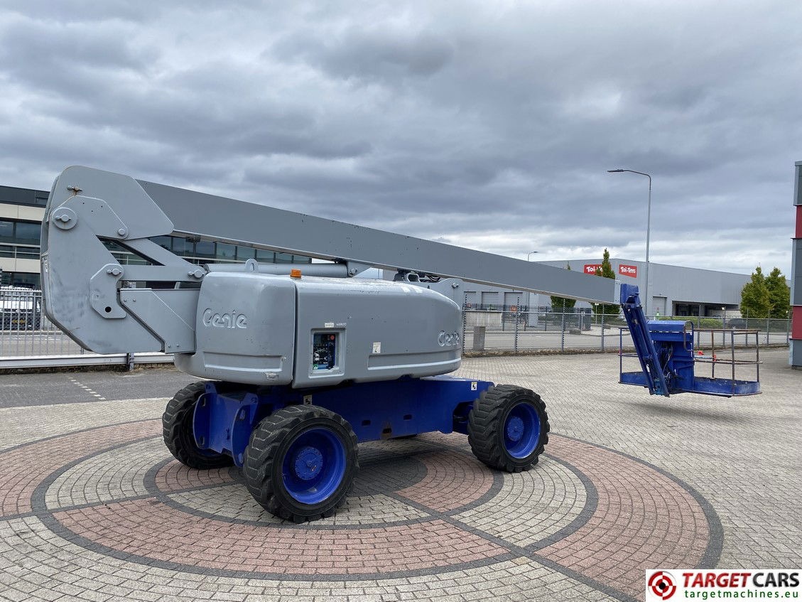 GENIE Z-80/60 ARTICULATED Z80/60 4x4x4 DIESEL BOOM LIFT W/JIB 2577CM 10-2004 Z8004-436 - Articulated boom: picture 3 GENIE Z-80/60 ARTICULATED Z80/60 4x4x4 DIESEL BOOM LIFT W/JIB 2577CM 10-2004 Z8004-436 - Articulated boom: picture 3