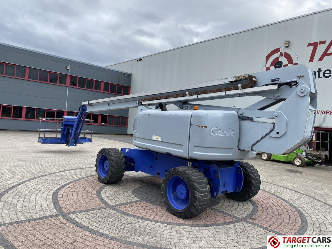 GENIE Z-80/60 ARTICULATED Z80/60 4x4x4 DIESEL BOOM LIFT W/JIB 2577CM 10-2004 Z8004-436 - Articulated boom: picture 4 GENIE Z-80/60 ARTICULATED Z80/60 4x4x4 DIESEL BOOM LIFT W/JIB 2577CM 10-2004 Z8004-436 - Articulated boom: picture 4