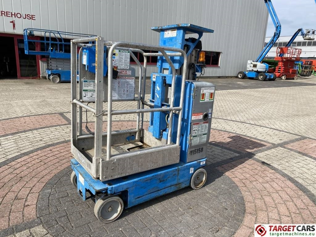 Genie GR-15 Runabout Electric Vertical Mast Lift 652cm - Vertical mast lift: picture 1 Genie GR-15 Runabout Electric Vertical Mast Lift 652cm - Vertical mast lift: picture 1
