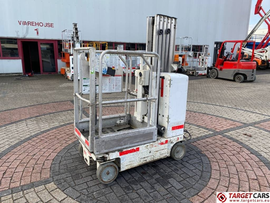 Genie GR-20 RunAbout Electric Vertical Mast Lift 802cm - Vertical mast lift: picture 1 Genie GR-20 RunAbout Electric Vertical Mast Lift 802cm - Vertical mast lift: picture 1