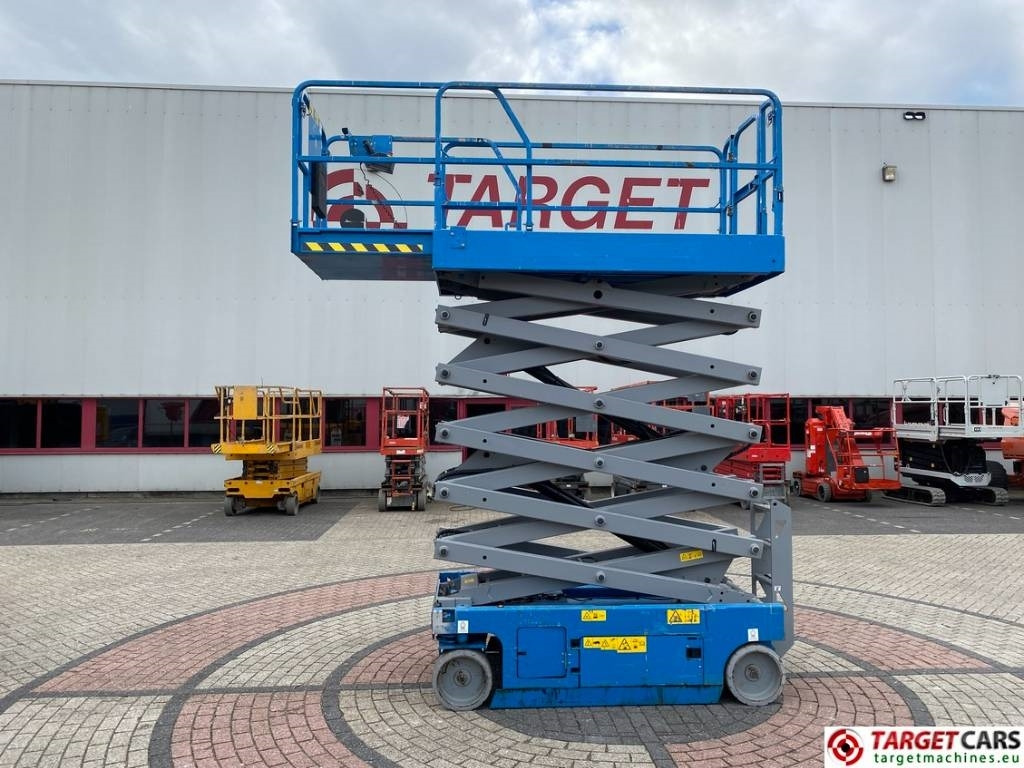 Genie GS-4047 Electric Scissor Work Lift 1389cm  - Scissor lift: picture 5 Genie GS-4047 Electric Scissor Work Lift 1389cm  - Scissor lift: picture 5