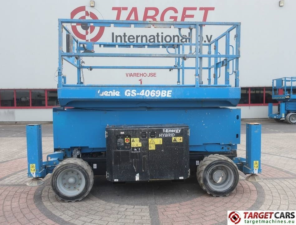 Genie GS-4069BE Hybrid 4069 Scissor Work Lift 1412cm - Scissor lift: picture 5 Genie GS-4069BE Hybrid 4069 Scissor Work Lift 1412cm - Scissor lift: picture 5