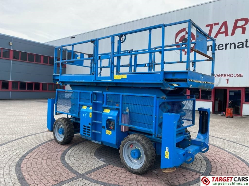 Genie GS-5390RT Diesel 4x4 Scissor Work Lift 1815cm - Scissor lift: picture 4 Genie GS-5390RT Diesel 4x4 Scissor Work Lift 1815cm - Scissor lift: picture 4
