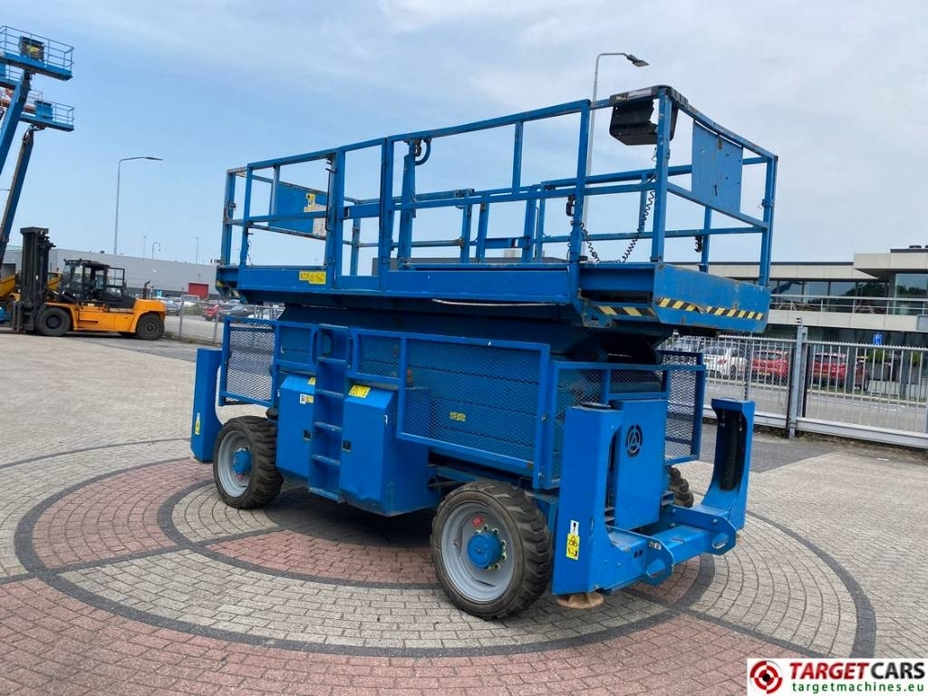 Genie GS-5390RT Diesel 4x4 Scissor Work Lift 1815cm - Scissor lift: picture 2 Genie GS-5390RT Diesel 4x4 Scissor Work Lift 1815cm - Scissor lift: picture 2