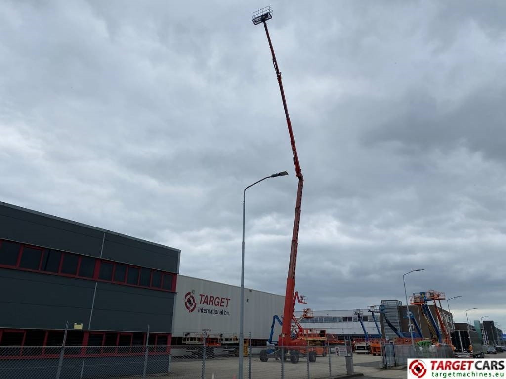 Genie Z-135/70 Articulated 4x4x4 Diesel Boom Lift 4315cm  - Articulated boom: picture 5 Genie Z-135/70 Articulated 4x4x4 Diesel Boom Lift 4315cm  - Articulated boom: picture 5