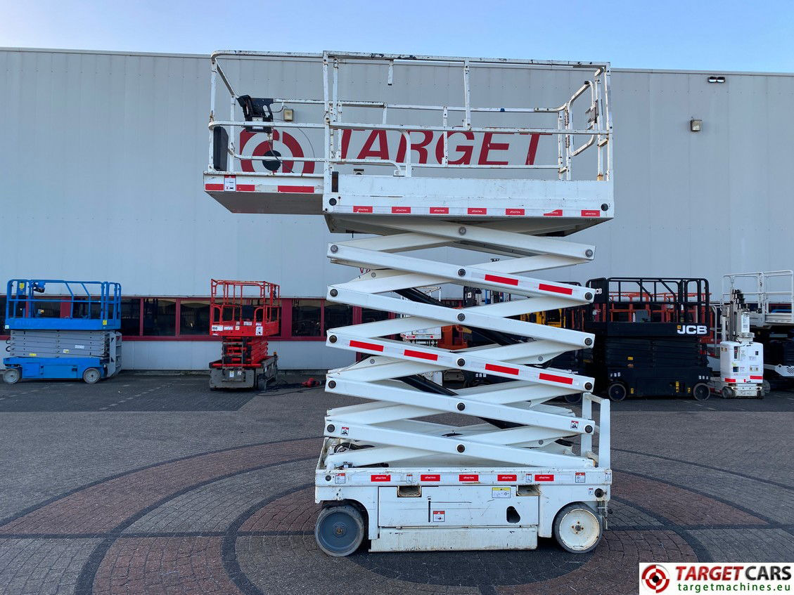 HAULOTTE COMPACT 14 ELECTRIC SCISSOR WORKLIFT 1385CM 2015 CE807405 - Scissor lift: picture 5 HAULOTTE COMPACT 14 ELECTRIC SCISSOR WORKLIFT 1385CM 2015 CE807405 - Scissor lift: picture 5