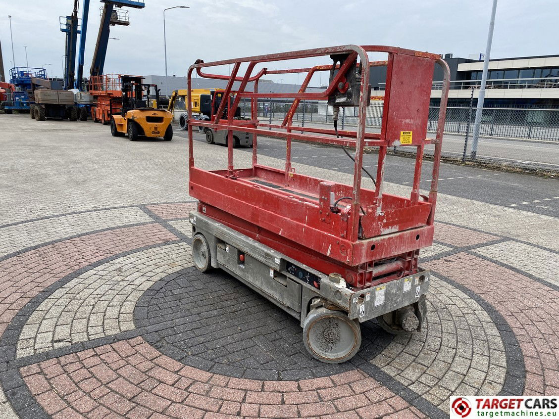HAULOTTE COMPACT 8 ELECTRIC SCISSOR WORKLIFT 818CM 2015 CE156637 DEFECT - Scissor lift: picture 2 HAULOTTE COMPACT 8 ELECTRIC SCISSOR WORKLIFT 818CM 2015 CE156637 DEFECT - Scissor lift: picture 2