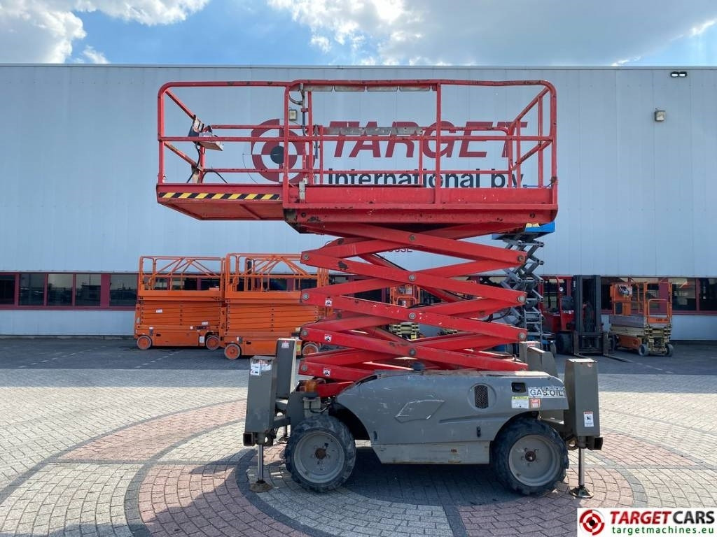 Haulotte Compact 12DX Diesel 4x4 Scissor Work Lift 1206cm - Scissor lift: picture 5 Haulotte Compact 12DX Diesel 4x4 Scissor Work Lift 1206cm - Scissor lift: picture 5