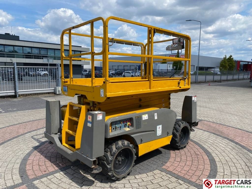 Haulotte Compact 12DX Diesel 4x4 Scissor Work Lift 1206cm - Scissor lift: picture 3 Haulotte Compact 12DX Diesel 4x4 Scissor Work Lift 1206cm - Scissor lift: picture 3