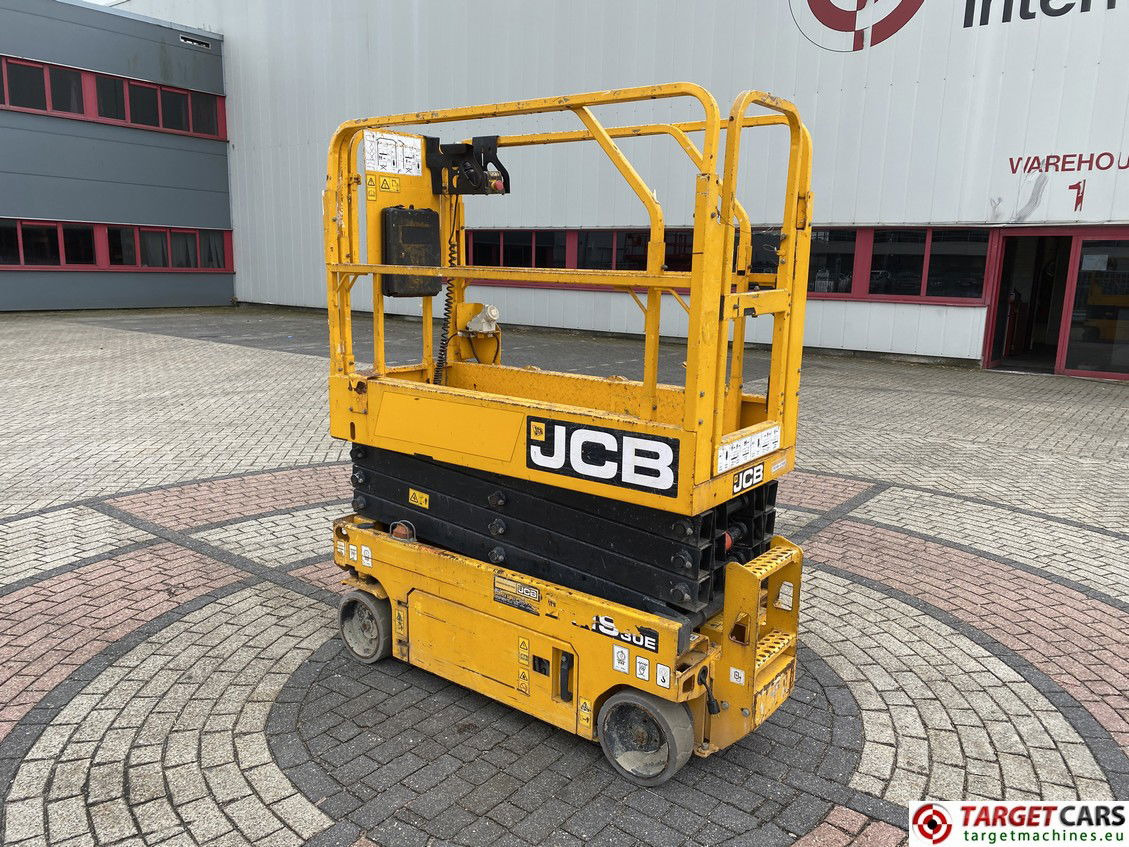 JCB S1930E ELECTRIC SCISSOR WORK LIFT 780CM 2019 130HRS 2536813 - Scissor lift: picture 4 JCB S1930E ELECTRIC SCISSOR WORK LIFT 780CM 2019 130HRS 2536813 - Scissor lift: picture 4