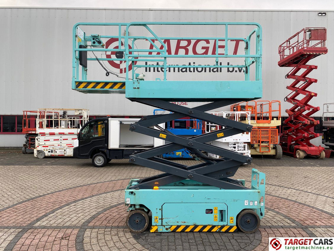 JCB S2032E ELECTRIC SCISSOR WORK LIFT 830CM 2018 42HRS 2671172 - Scissor lift: picture 5 JCB S2032E ELECTRIC SCISSOR WORK LIFT 830CM 2018 42HRS 2671172 - Scissor lift: picture 5