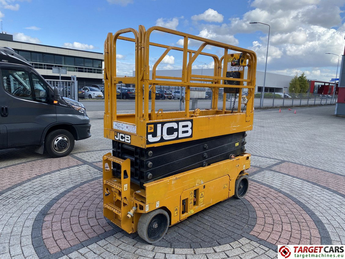 JCB S2632E ELECTRIC SCISSOR WORK LIFT 1010CM 2017 291HRS 2533527 - Scissor lift: picture 3 JCB S2632E ELECTRIC SCISSOR WORK LIFT 1010CM 2017 291HRS 2533527 - Scissor lift: picture 3