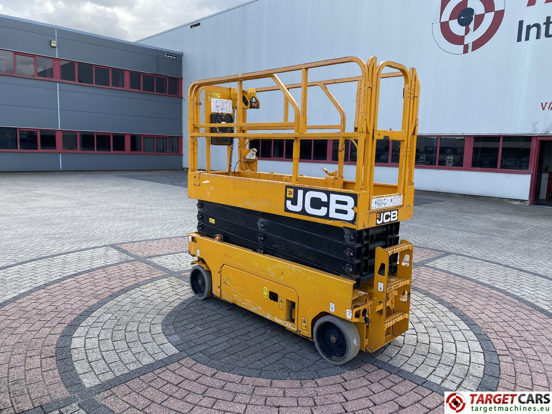 JCB S2632E ELECTRIC SCISSOR WORK LIFT 1010CM 2017 291HRS 2533527 - Scissor lift: picture 4 JCB S2632E ELECTRIC SCISSOR WORK LIFT 1010CM 2017 291HRS 2533527 - Scissor lift: picture 4