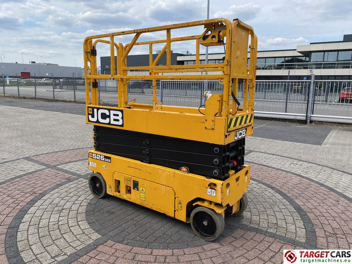 JCB S2632E ELECTRIC SCISSOR WORK LIFT 1010CM 2020 048HRS 5311685 - Scissor lift: picture 2 JCB S2632E ELECTRIC SCISSOR WORK LIFT 1010CM 2020 048HRS 5311685 - Scissor lift: picture 2