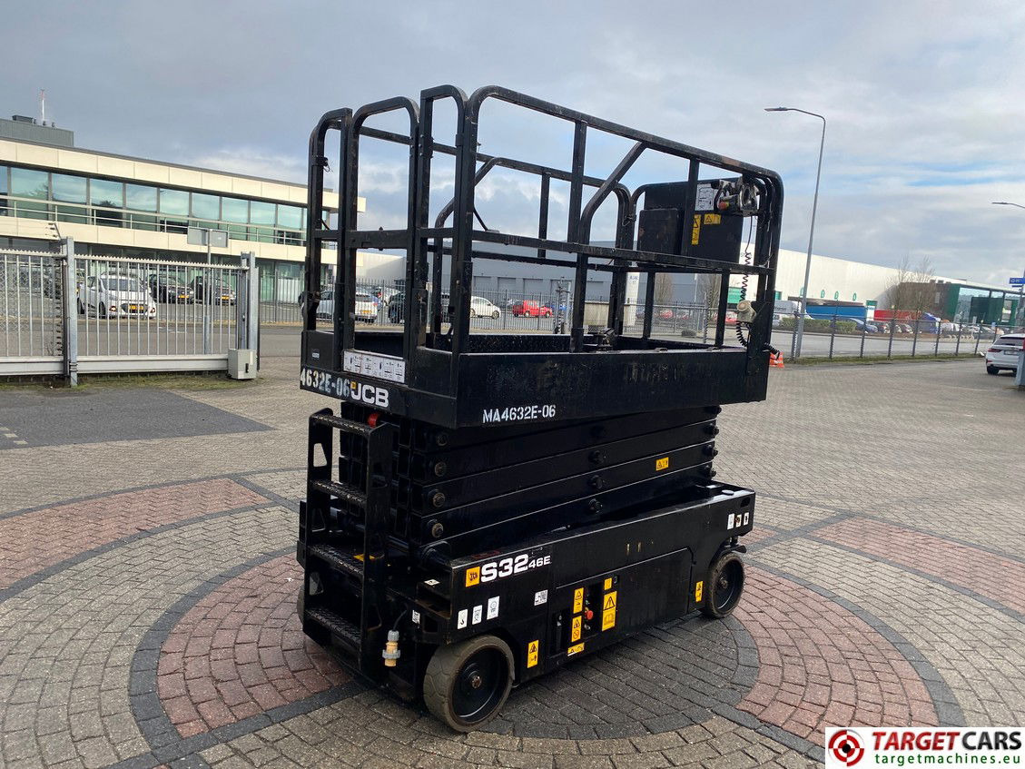 JCB S3246E ELECTRIC SCISSOR WORK LIFT 1200CM 2018 230HRS 2535236 - Scissor lift: picture 3 JCB S3246E ELECTRIC SCISSOR WORK LIFT 1200CM 2018 230HRS 2535236 - Scissor lift: picture 3
