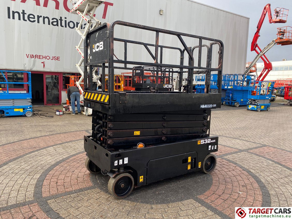JCB S3246E ELECTRIC SCISSOR WORK LIFT 1200CM 2018 230HRS 2535236 - Scissor lift: picture 1 JCB S3246E ELECTRIC SCISSOR WORK LIFT 1200CM 2018 230HRS 2535236 - Scissor lift: picture 1