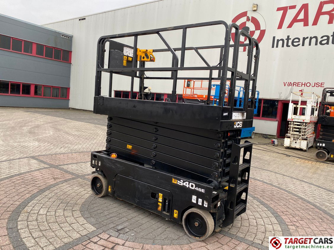 JCB S4046E ELECTRIC SCISSOR WORK LIFT 1390CM 2018 168HRS 2535526 - Scissor lift: picture 4 JCB S4046E ELECTRIC SCISSOR WORK LIFT 1390CM 2018 168HRS 2535526 - Scissor lift: picture 4