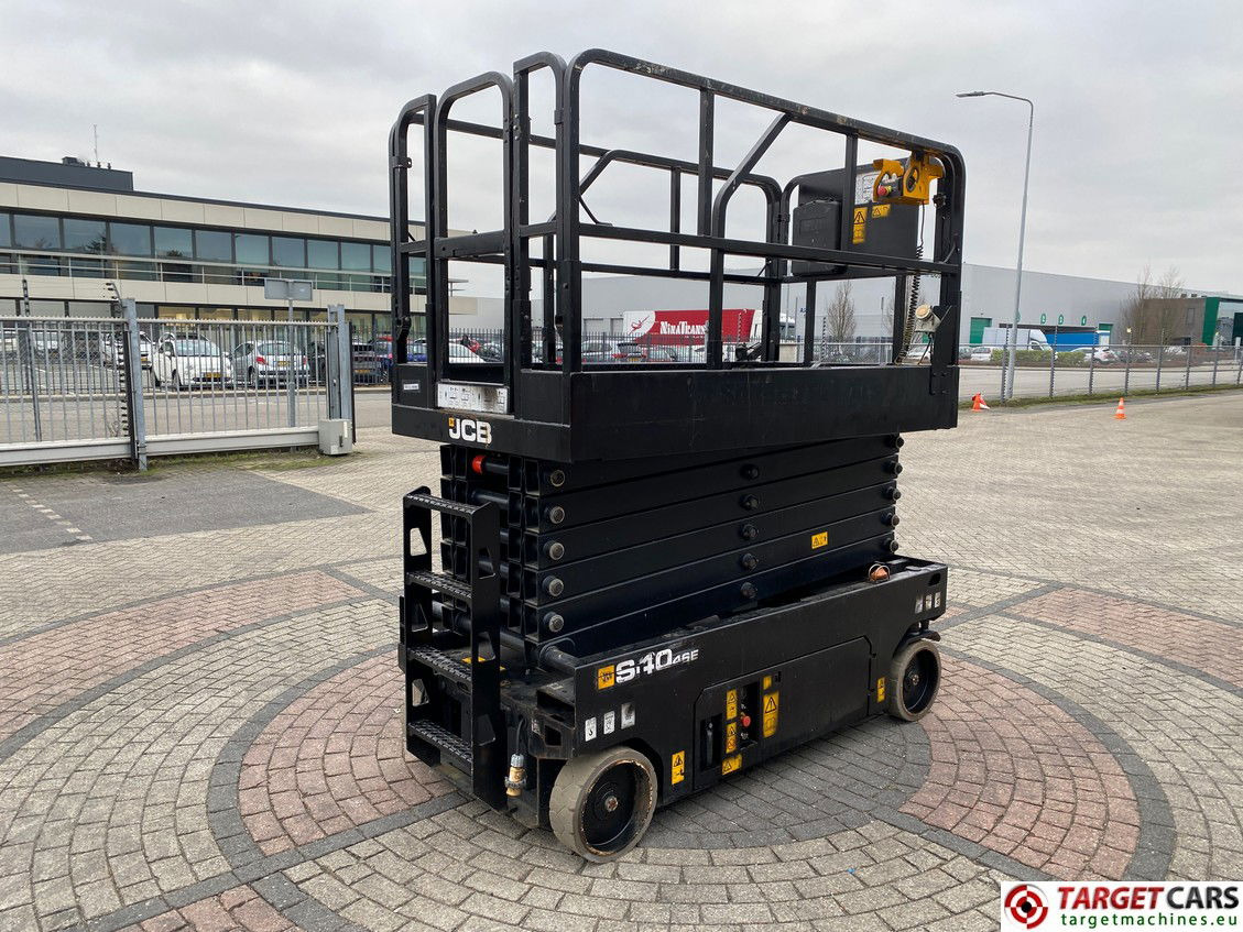 JCB S4046E ELECTRIC SCISSOR WORK LIFT 1390CM 2018 168HRS 2535526 - Scissor lift: picture 3 JCB S4046E ELECTRIC SCISSOR WORK LIFT 1390CM 2018 168HRS 2535526 - Scissor lift: picture 3