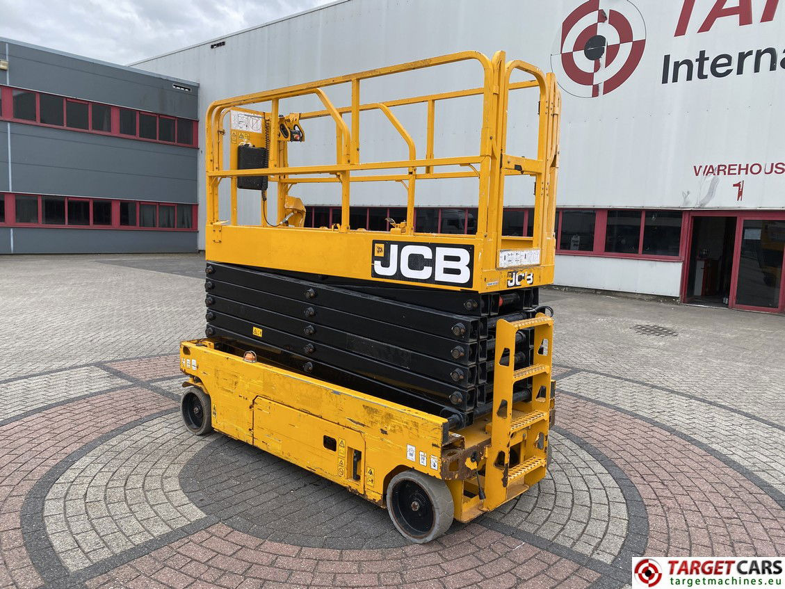 JCB S4550E ELECTRIC SCISSOR WORK LIFT 1580CM 2017 155HRS 2533933 - Scissor lift: picture 4 JCB S4550E ELECTRIC SCISSOR WORK LIFT 1580CM 2017 155HRS 2533933 - Scissor lift: picture 4