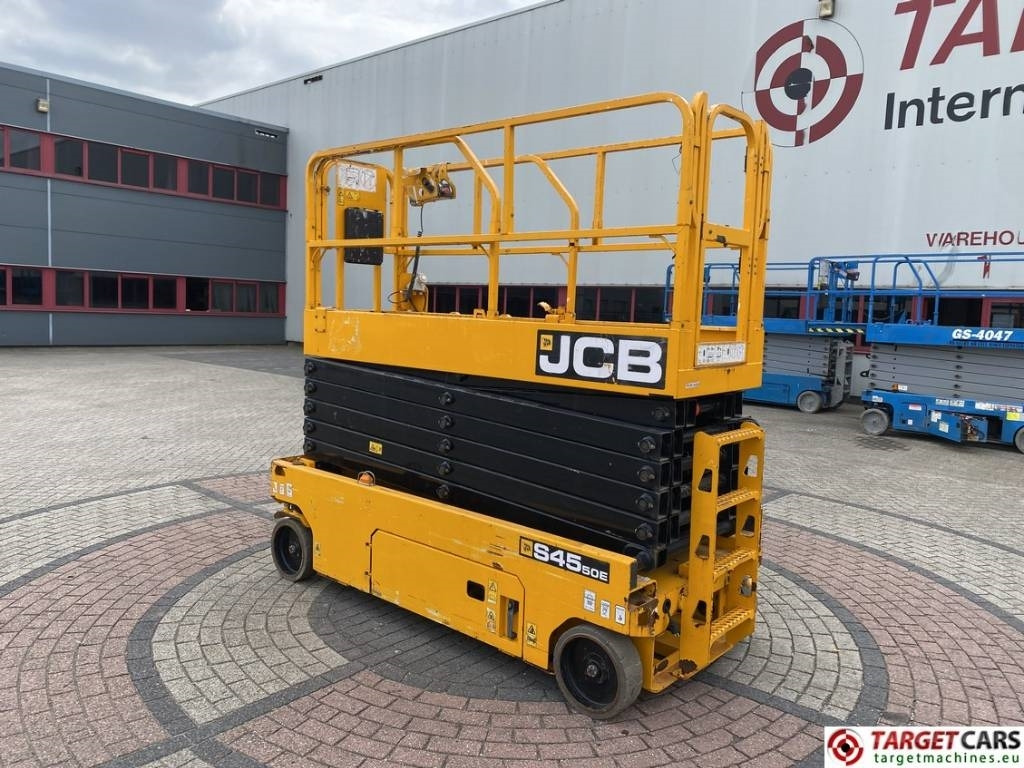JCB S4550E Electric Scissor Work Lift 1580cm - Scissor lift: picture 4 JCB S4550E Electric Scissor Work Lift 1580cm - Scissor lift: picture 4
