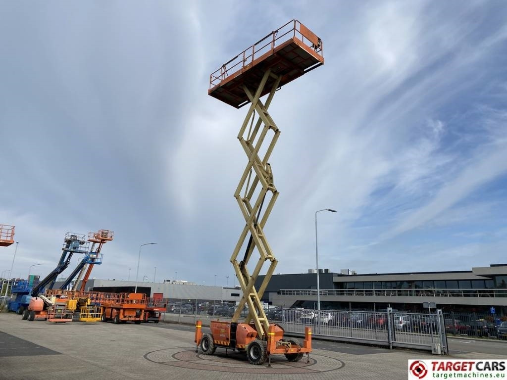 JLG 4394RT Diesel 4x4 Scissor Work Lift 1511cm  leasing JLG 4394RT Diesel 4x4 Scissor Work Lift 1511cm: picture 7