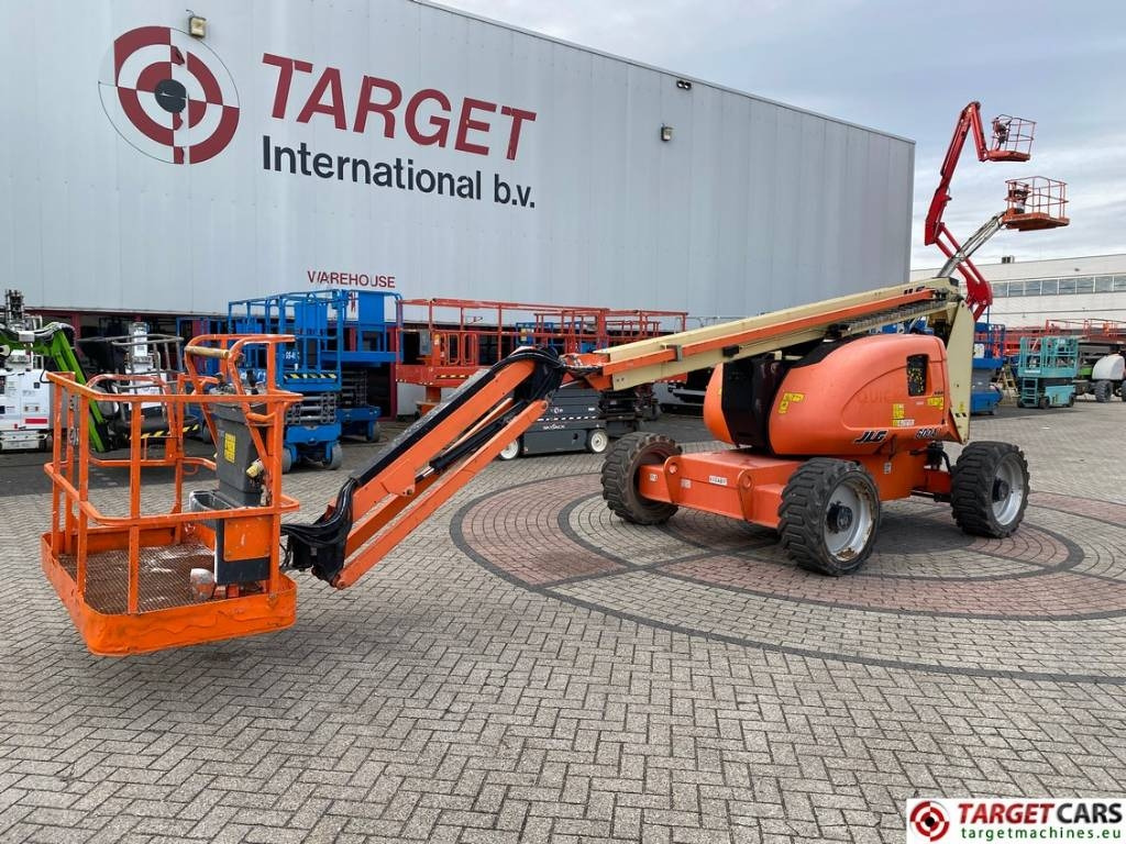 JLG 600AJ Articulated 4x4 Diesel Boom Work Lift 2047cm - Articulated boom: picture 1 JLG 600AJ Articulated 4x4 Diesel Boom Work Lift 2047cm - Articulated boom: picture 1
