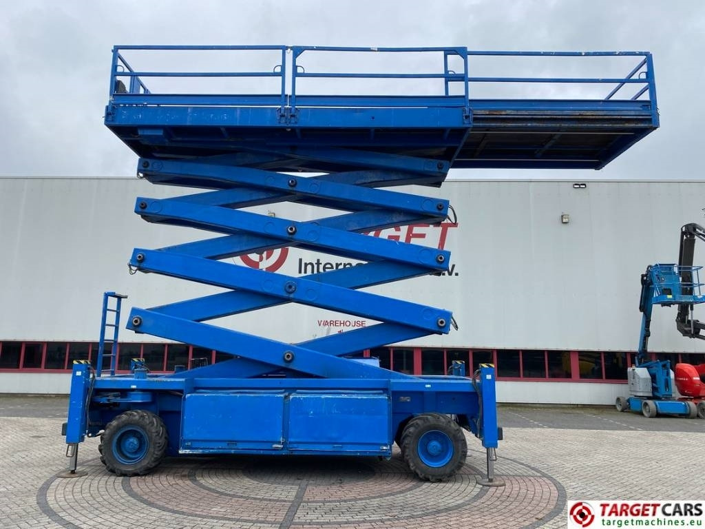 JLG Liftlux 260-25 Diesel 4x4 Scissor Work Lift 2800cm - Scissor lift: picture 5 JLG Liftlux 260-25 Diesel 4x4 Scissor Work Lift 2800cm - Scissor lift: picture 5