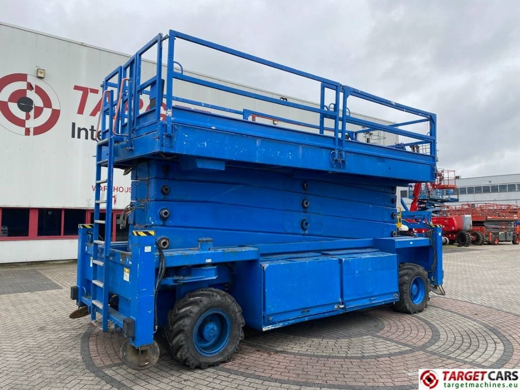 JLG Liftlux 260-25 Diesel 4x4 Scissor Work Lift 2800cm - Scissor lift: picture 1 JLG Liftlux 260-25 Diesel 4x4 Scissor Work Lift 2800cm - Scissor lift: picture 1
