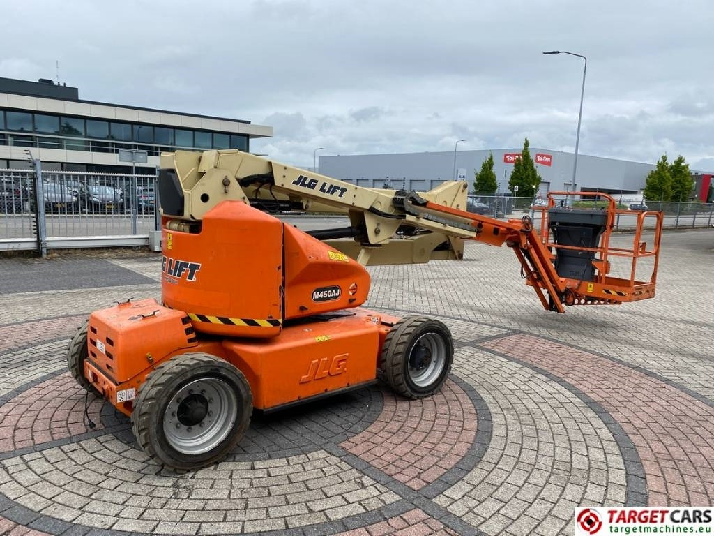 JLG M450AJ Electric Articulated Boom Work Lift 1572cm - Articulated boom: picture 3 JLG M450AJ Electric Articulated Boom Work Lift 1572cm - Articulated boom: picture 3