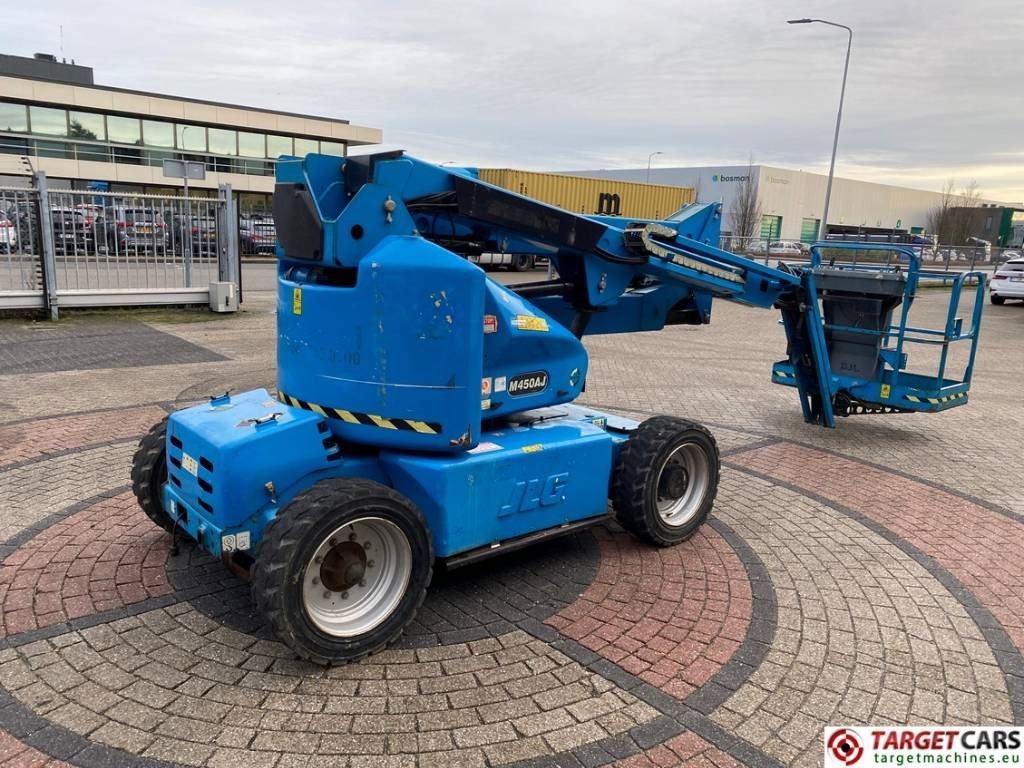 JLG M450AJ HyBrid Articulated Boom Work Lift 1572cm - Articulated boom: picture 3 JLG M450AJ HyBrid Articulated Boom Work Lift 1572cm - Articulated boom: picture 3