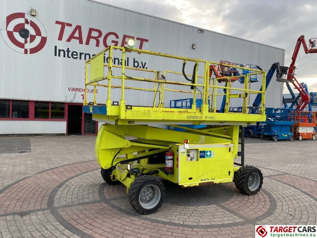 MEC 2684RT Diesel 4x4 Scissor Lift Speed-Level 992cm - Scissor lift: picture 1 MEC 2684RT Diesel 4x4 Scissor Lift Speed-Level 992cm - Scissor lift: picture 1