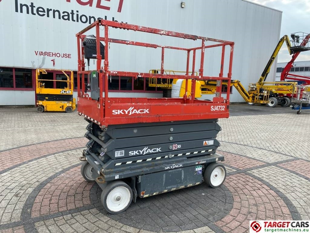 SkyJack SJ4732 Electric 4732 Scissor Work Lift 1165cm - Scissor lift: picture 1 SkyJack SJ4732 Electric 4732 Scissor Work Lift 1165cm - Scissor lift: picture 1
