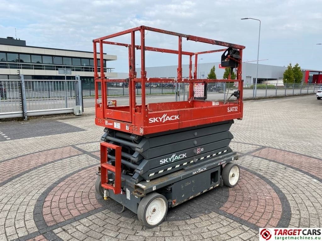 SkyJack SJ4732 Electric 4732 Scissor Work Lift 1165cm - Scissor lift: picture 3 SkyJack SJ4732 Electric 4732 Scissor Work Lift 1165cm - Scissor lift: picture 3