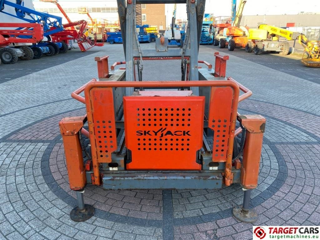 SkyJack SJ8841 RT Diesel 4x4 Scissor Work Lift 1430cm  leasing SkyJack SJ8841 RT Diesel 4x4 Scissor Work Lift 1430cm: picture 25