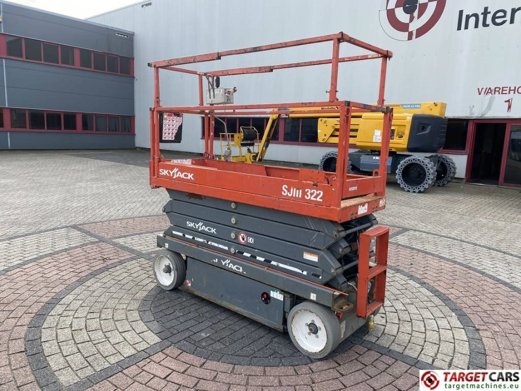SkyJack SJIII-3226 Electric 3226 Scissor Work Lift 990cm - Scissor lift: picture 4 SkyJack SJIII-3226 Electric 3226 Scissor Work Lift 990cm - Scissor lift: picture 4