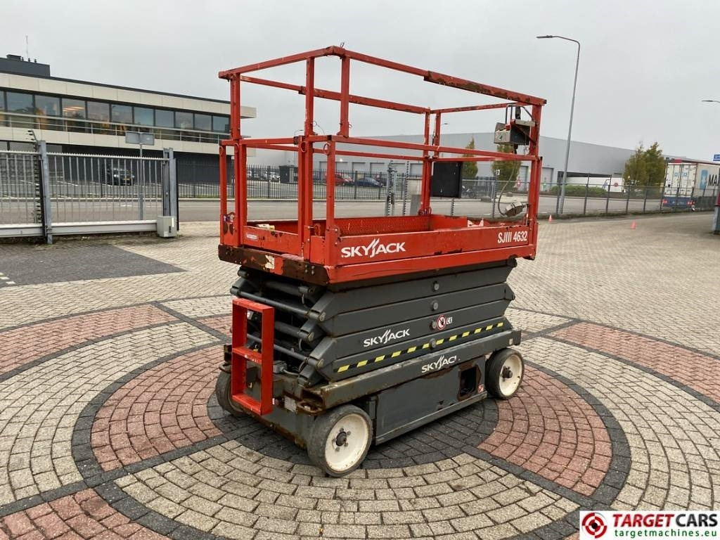 SkyJack SJIII-4632 Electric 4632 Scissor Work Lift 1170cm - Scissor lift: picture 3 SkyJack SJIII-4632 Electric 4632 Scissor Work Lift 1170cm - Scissor lift: picture 3