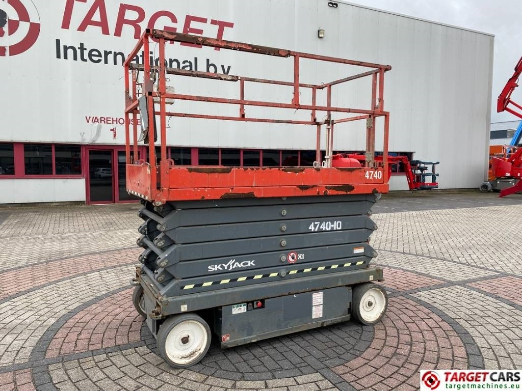 SkyJack SJIII-4740 Electric Scissor 4740 Work Lift 1380cm - Scissor lift: picture 1 SkyJack SJIII-4740 Electric Scissor 4740 Work Lift 1380cm - Scissor lift: picture 1