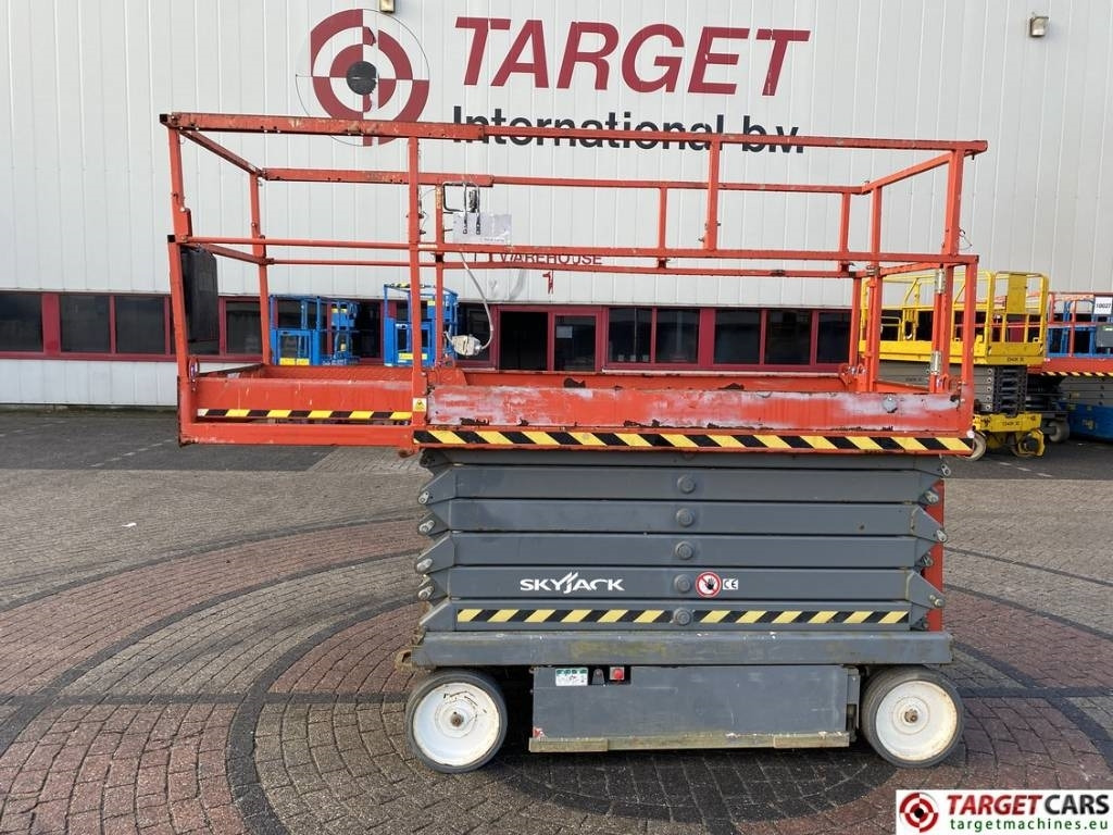 SkyJack SJIII-4740 Electric Scissor 4740 Work Lift 1380cm - Scissor lift: picture 5 SkyJack SJIII-4740 Electric Scissor 4740 Work Lift 1380cm - Scissor lift: picture 5